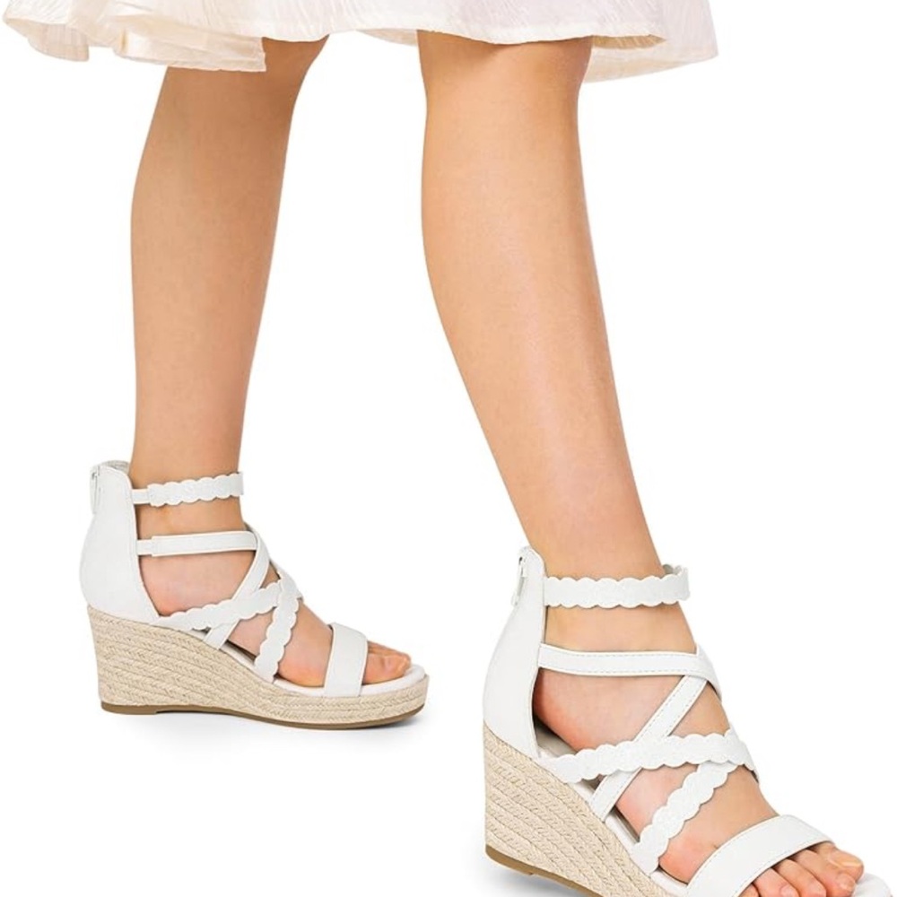 Dream Pairs White Scalloped Wedge Sandals